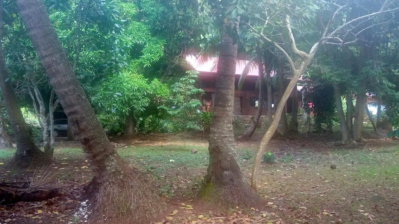 Hotel Haere Mai I Te Fare Teavaro Exterior foto