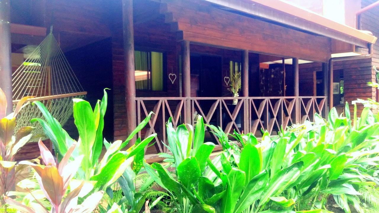Hotel Haere Mai I Te Fare Teavaro Exterior foto