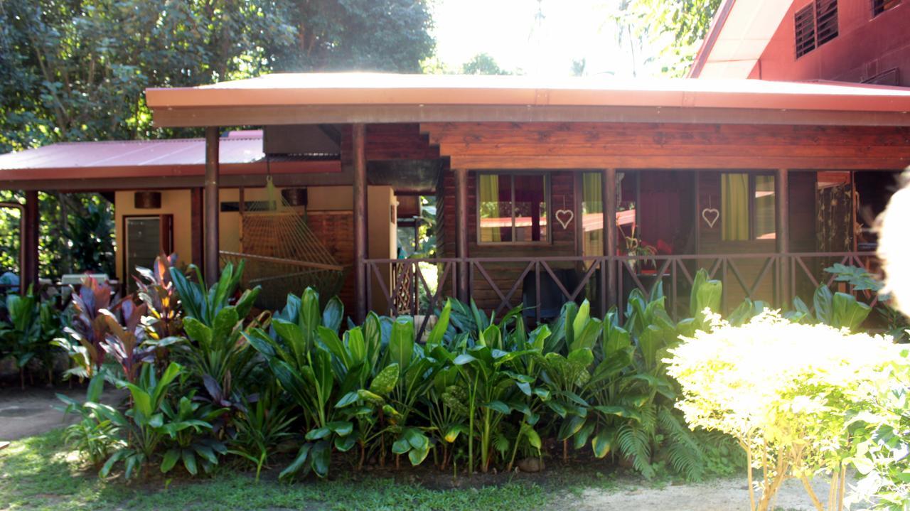 Hotel Haere Mai I Te Fare Teavaro Exterior foto
