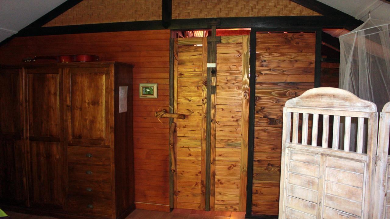 Hotel Haere Mai I Te Fare Teavaro Exterior foto